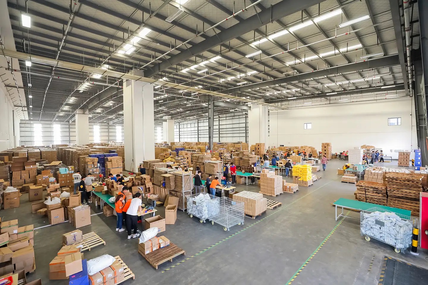 Pickoship warehouse team packing ecommerce orders